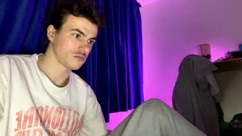 yayay333 online show from 16, 4, 2026