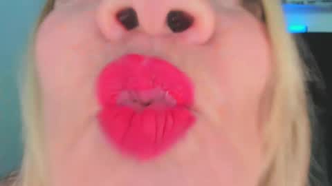 Snapshot of yayita_mature chatting on 13, 7, 2026 yayita online show from 13, 7, 2026