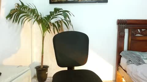 Snapshot of yeiko_park23 chatting on 28, 5, 2026 Yeiko Park23 online show from 28, 5, 2026