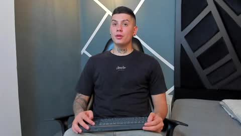 Snapshot of yeiko_romero_ chatting on 16, 1, 2025 YEIKO ROMERO online show from 16, 1, 2025