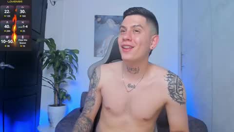 Snapshot of yeiko_romero_ chatting on 9, 10, 2025 YEIKO ROMERO online show from 9, 10, 2025