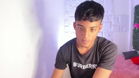 yeison_77 online show from 3, 12, 2024