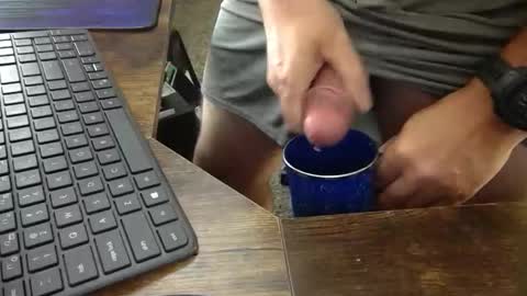 yellout22 online show from 10, 3, 2026