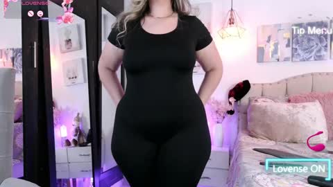 yellow_lily online show from 4, 12, 2024