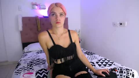 Snapshot of yemfairymcry chatting on 5, 2, 2025 YEM online show from 5, 2, 2025