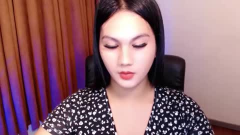 Snapshot of yen_bente chatting on 11, 9, 2025 Yen online show from 11, 9, 2025
