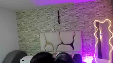 Snapshot of yenn_tay chatting on 6, 7, 2026 ZAYDEN online show from 6, 7, 2026