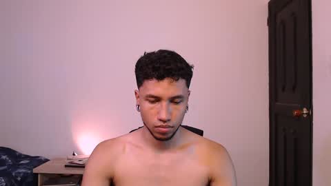 Yeff ind. model  online show from 14, 1, 2025