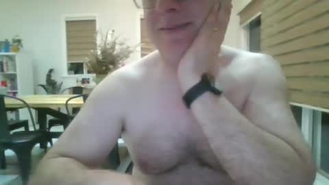 yesplease1969 online show from 11, 10, 2025