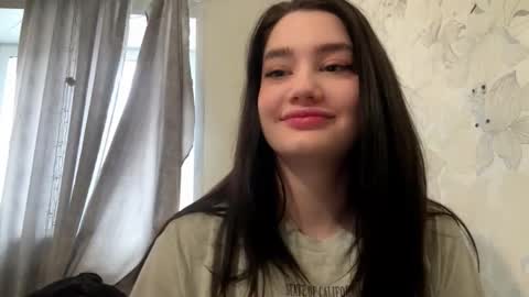 Snapshot of yevetterousse chatting on 20, 12, 2025 Sofia online show from 20, 12, 2025