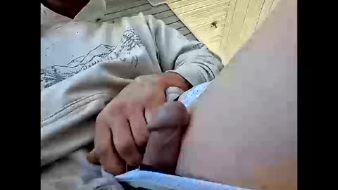 yezzi_1997 online show from 11, 10, 2025