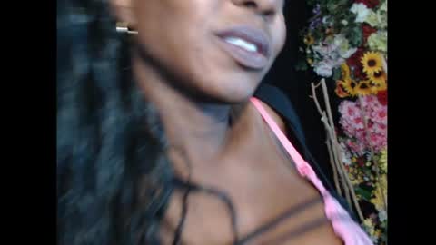 Ms. Mina online show from 4, 12, 2025