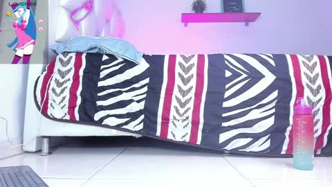 Snapshot of yiovanna19 chatting on 10, 12, 2024 Yiovanna online show from 10, 12, 2024