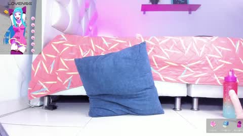 Snapshot of yiovanna19 chatting on 15, 1, 2025 Yiovanna online show from 15, 1, 2025