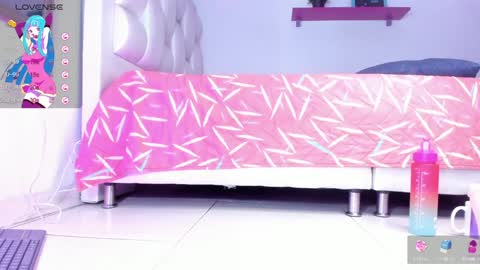 Snapshot of yiovanna19 chatting on 18, 1, 2025 Yiovanna online show from 18, 1, 2025