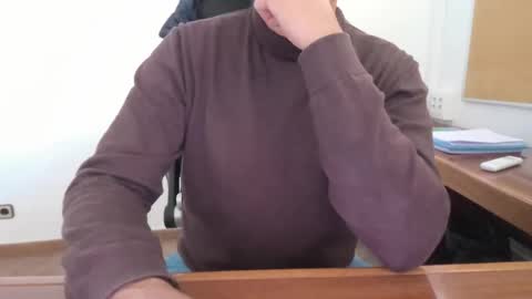 Snapshot of yo47 chatting on 1, 12, 2025 Yo47 online show from 1, 12, 2025