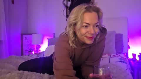 Yogiblondebangme online show from 10, 5, 2026