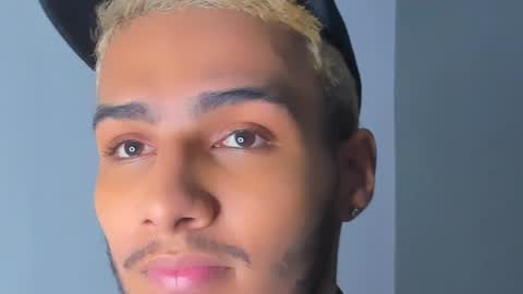 Yoi Olimpo online show from 18, 12, 2024