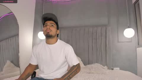 Yoi Olimpo online show from 12, 3, 2025