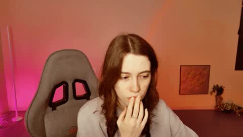 yoka_paradoxxx online show from 14, 1, 2026