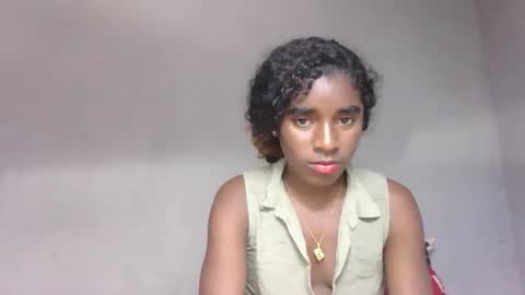 Snapshot of yolandrina05 chatting on 22, 9, 2025 yolandrina05 online show from 22, 9, 2025