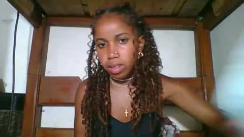 Snapshot of yolandrina05 chatting on 5, 2, 2026 yolandrina05 online show from 5, 2, 2026