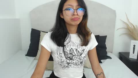 Yommi Winx online show from 8, 2, 2025