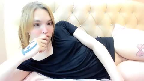 yomoyoo online show from 20, 2, 2025