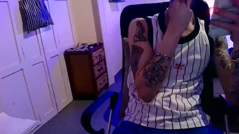 Snapshot of yosoyplex91 chatting on 2, 3, 2025 AlexBlack online show from 2, 3, 2025