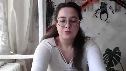 Snapshot of you_aurora chatting on 2, 10, 2025 Aurora online show from 2, 10, 2025