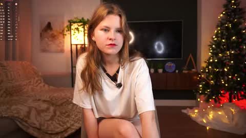 Elizabeth brunette -- Darline blonde  online show from 18, 12, 2025