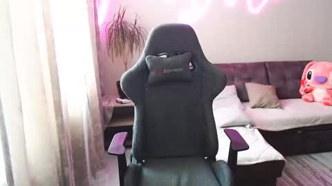 Bella online show from 9, 2, 2026