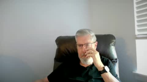 Snapshot of yougogirl_3 chatting on 22, 7, 2026 Colorado Guy Straight online show from 22, 7, 2026
