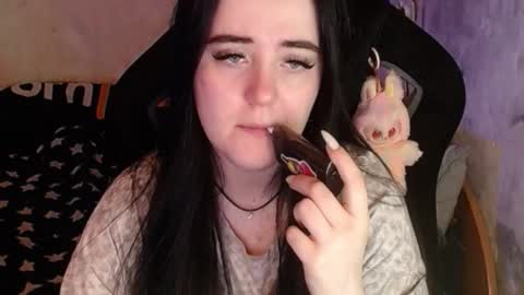 your_8a8y online show from 22, 12, 2025