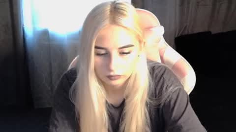 Snapshot of your___barbie chatting on 8, 9, 2025 Barbie online show from 8, 9, 2025