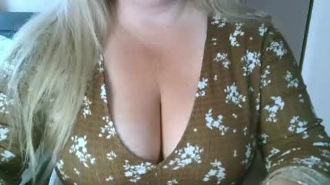 Snapshot of your__maria chatting on 22, 7, 2026 Maria Love online show from 22, 7, 2026