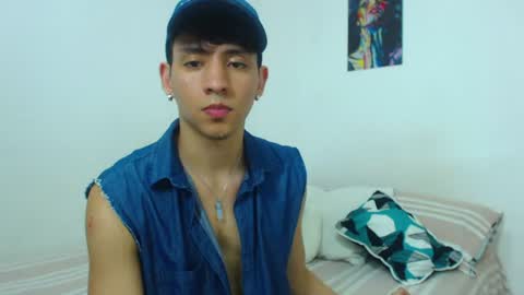 Snapshot of your_boy_hot chatting on 20, 6, 2026 your boy online show from 20, 6, 2026