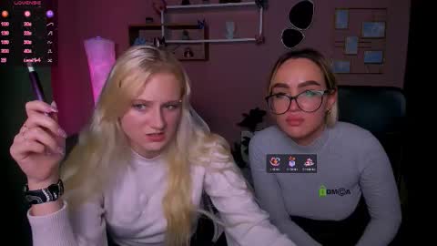 Snapshot of your_bunny12 chatting on 17, 11, 2025 your bunny12 online show from 17, 11, 2025