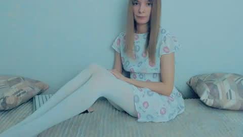 Snapshot of your_caramelka chatting on 2, 11, 2025 Lily online show from 2, 11, 2025
