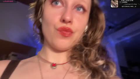Snapshot of your_coraline_ chatting on 19, 1, 2025 your_coraline_ online show from 19, 1, 2025