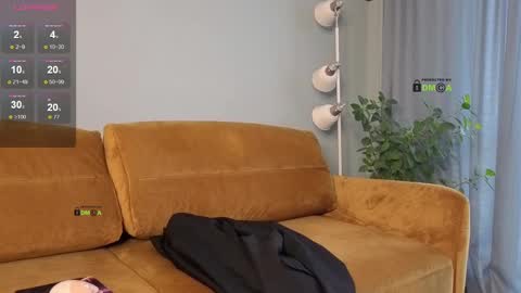 Snapshot of your_dream_alice chatting on 6, 3, 2025 Alice online show from 6, 3, 2025