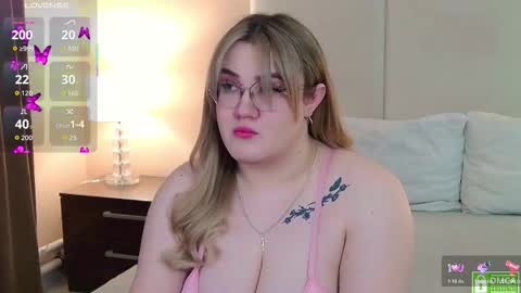 Snapshot of your_dream_nancy chatting on 17, 9, 2025 Nancy online show from 17, 9, 2025