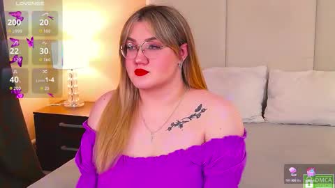 Snapshot of your_dream_nancy chatting on 22, 9, 2025 Nancy online show from 22, 9, 2025