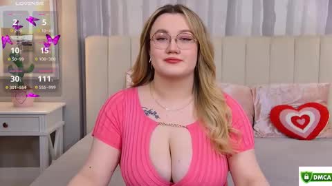 Snapshot of your_dream_nancy chatting on 19, 11, 2025 Nancy online show from 19, 11, 2025