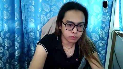 your_dreamgirlxxx69 online show from 28, 10, 2025