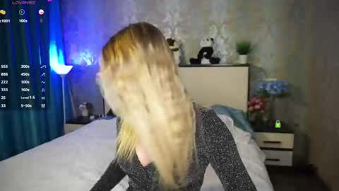 Snapshot of your_marimary chatting on 25, 10, 2025 Mary online show from 25, 10, 2025