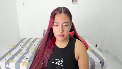 EMILY independent model online show from 18, 1, 2025