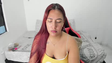 EMILY independent model online show from 6, 2, 2025