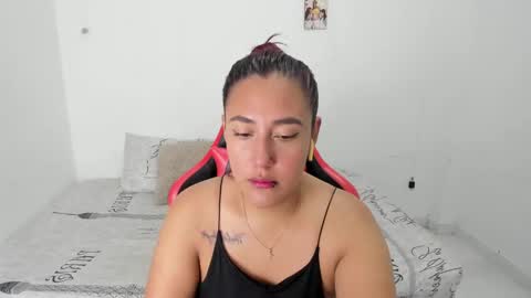 EMILY independent model online show from 9, 2, 2025
