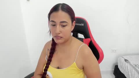 EMILY independent model online show from 20, 2, 2025